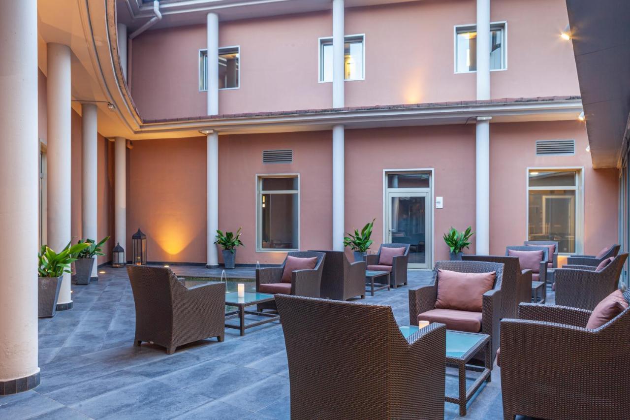 Porcel Torneo Hotell Sevilla Eksteriør bilde