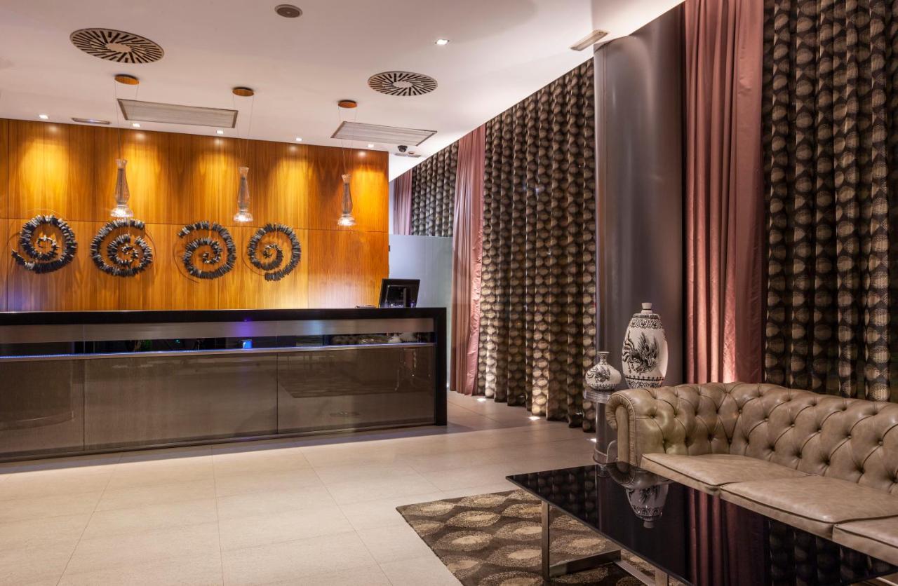 Porcel Torneo Hotell Sevilla Eksteriør bilde
